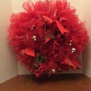 Red wreath